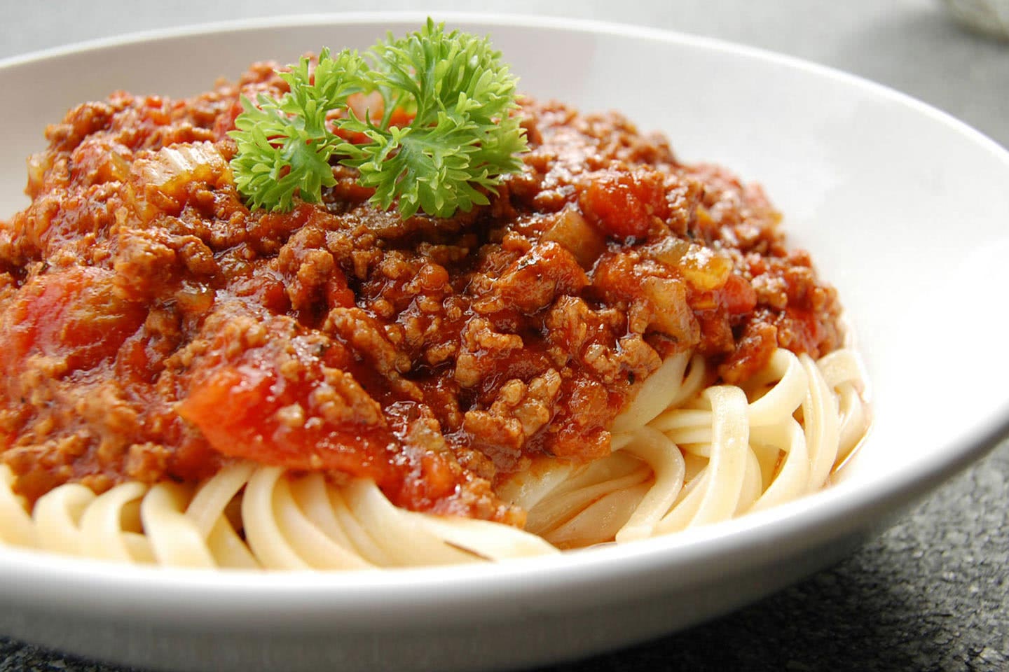 spaghetti-bolognese
